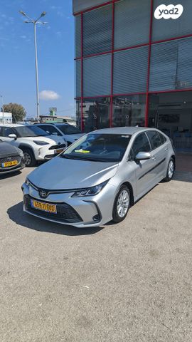 מודעת רכב טויוטה קורולה 1