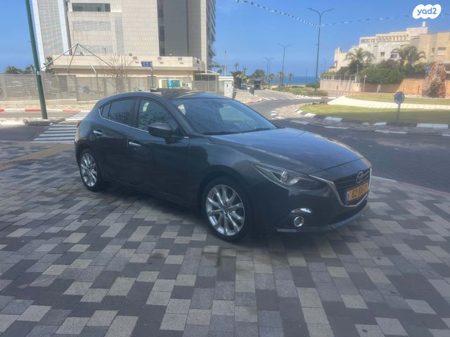 מודעת רכב מאזדה 3