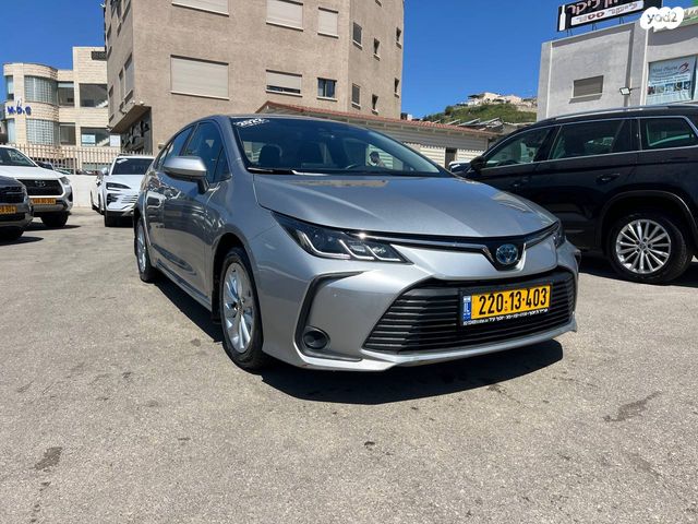 מודעת רכב טויוטה קורולה