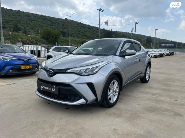 מודעת רכב טויוטה C-HR
