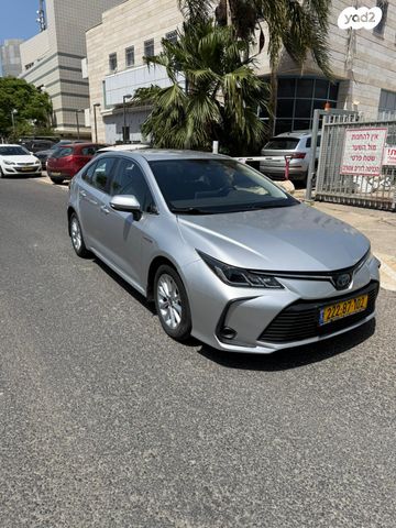 מודעת רכב טויוטה קורולה