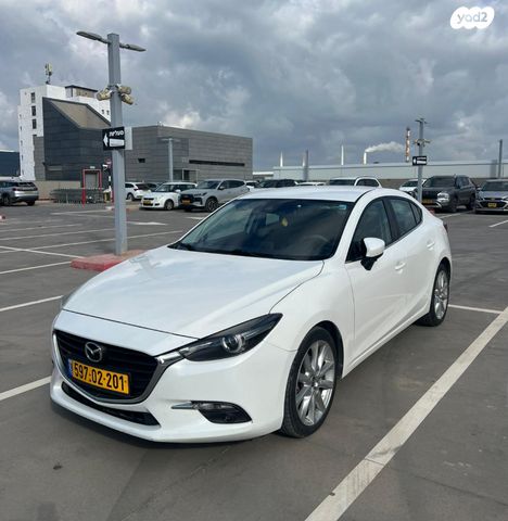 מודעת רכב מאזדה 3