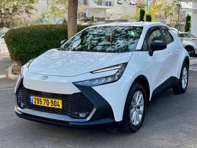 מודעת רכב טויוטה C-HR 1