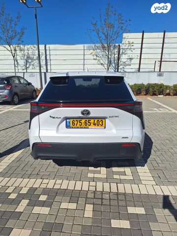 מודעת רכב טויוטה bZ4X