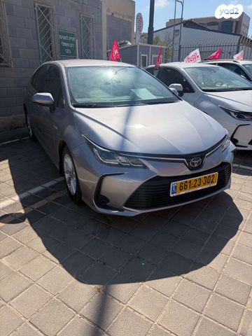 מודעת רכב טויוטה קורולה
