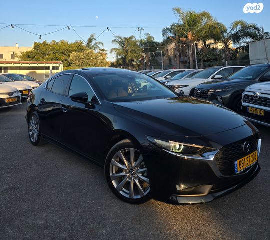 מודעת רכב מאזדה 3