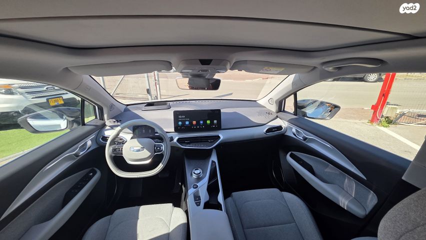 מודעת רכב ג׳ילי Geometry C 1