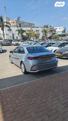 מודעת רכב טויוטה קורולה 2