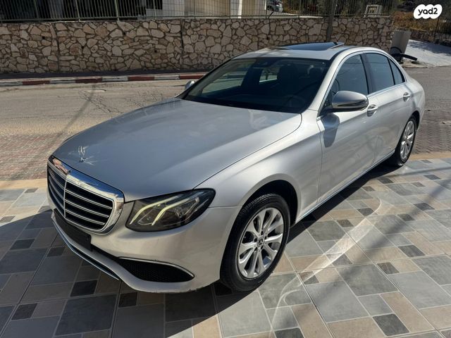 מודעת רכב מרצדס-בנץ E-class