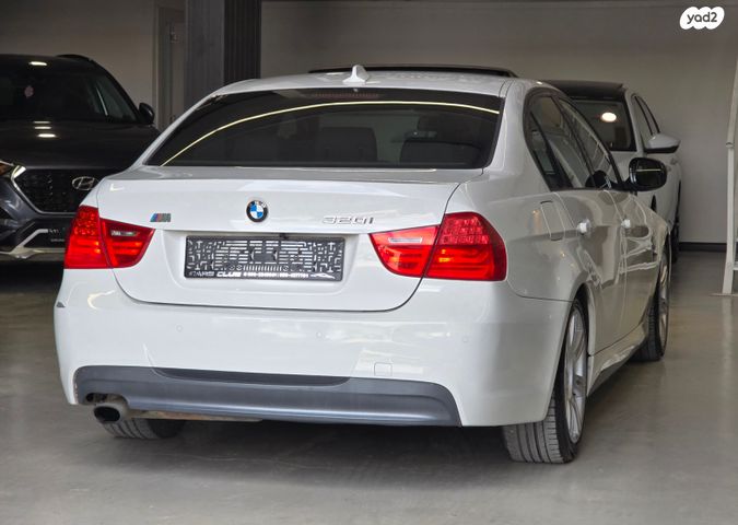 מודעת רכב ב מ וו סדרה 3 2