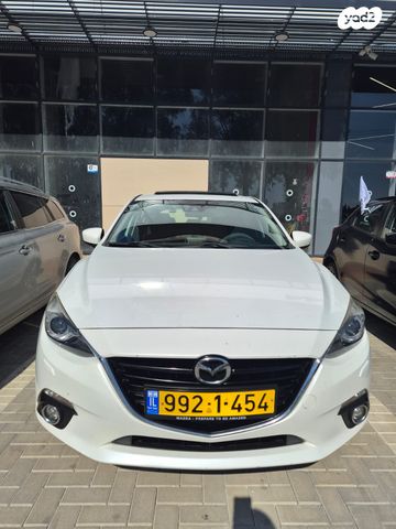 מודעת רכב מאזדה 3