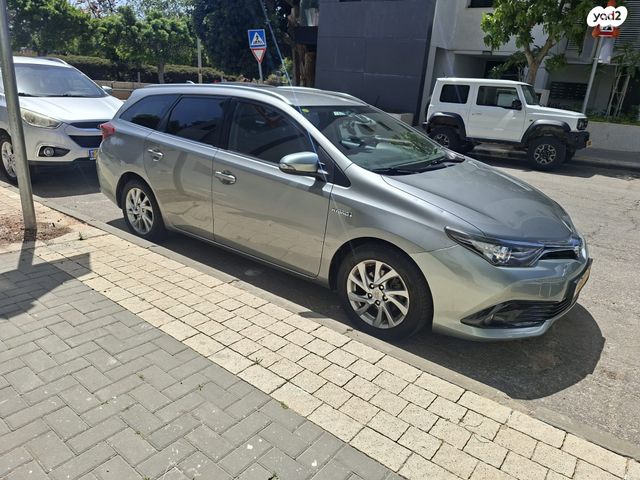 מודעת רכב טויוטה אוריס