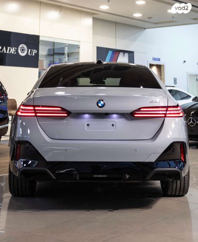 מודעת רכב ב מ וו סדרה 5