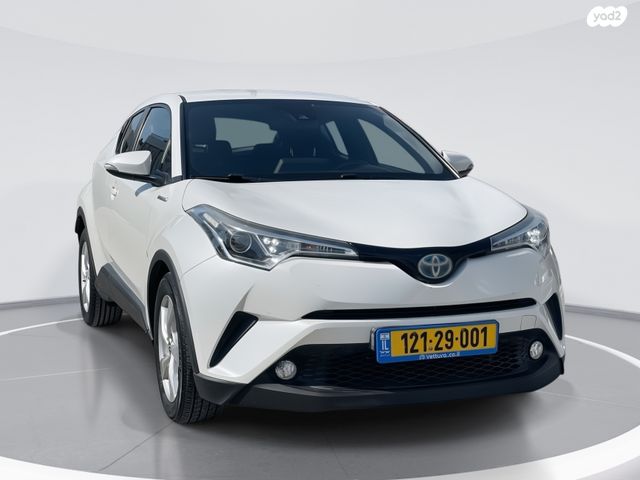 מודעת רכב טויוטה C-HR