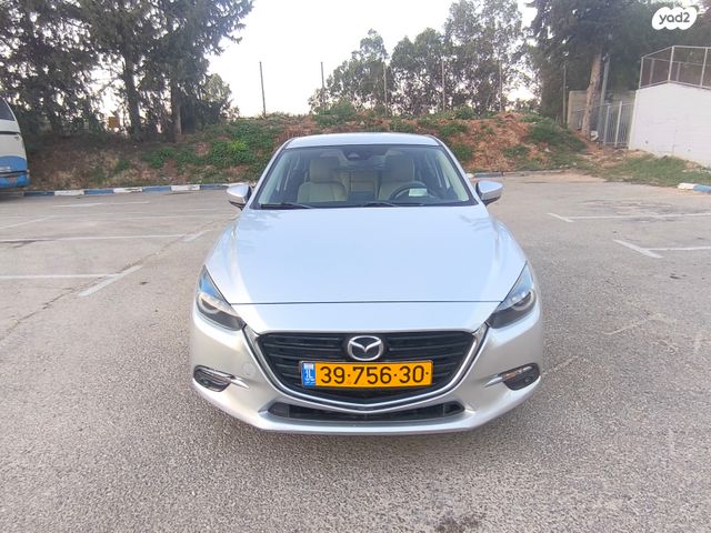 מודעת רכב מאזדה 3