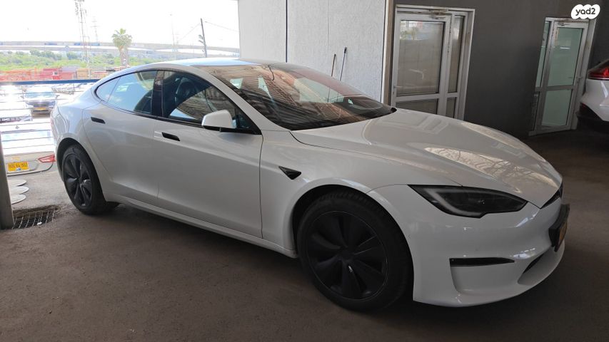 מודעת רכב טסלה מודל S