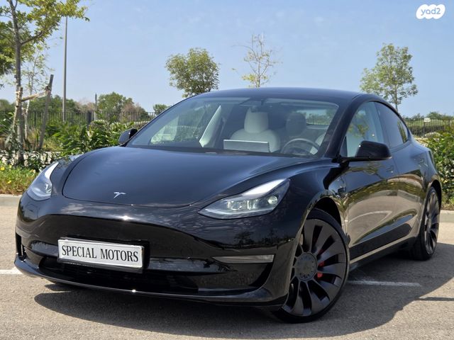 מודעת רכב טסלה מודל 3