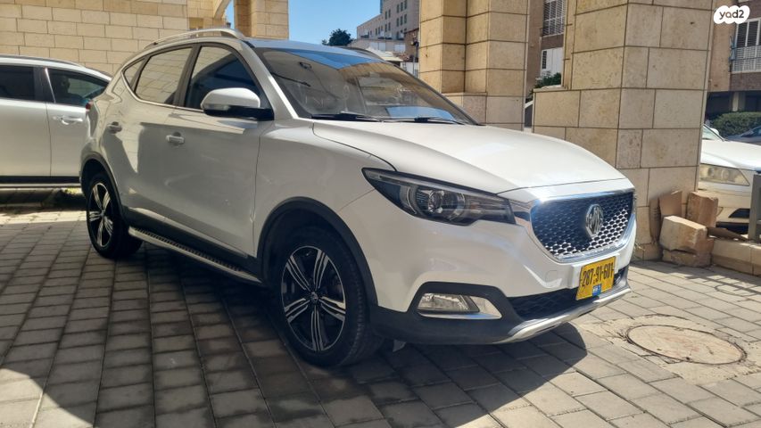 מודעת רכב אם ג'י ZS