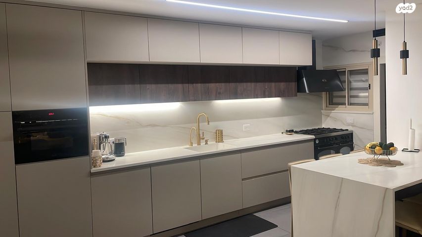 אליהו חכים 4