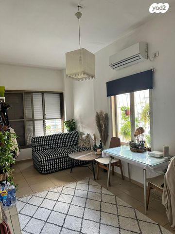 שדרות ירושלים 30