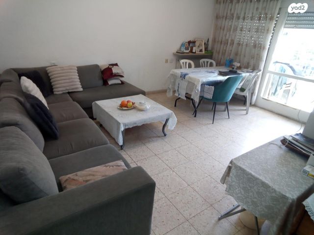 הרב צבי יהודה 10