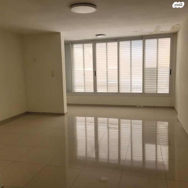 אליעזר יפה 29