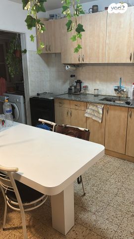 משה שרת 56