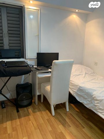 שדרות מרדכי בן פורת 5