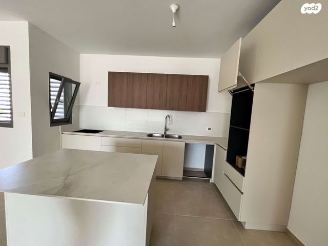 חנה הנביאה 21