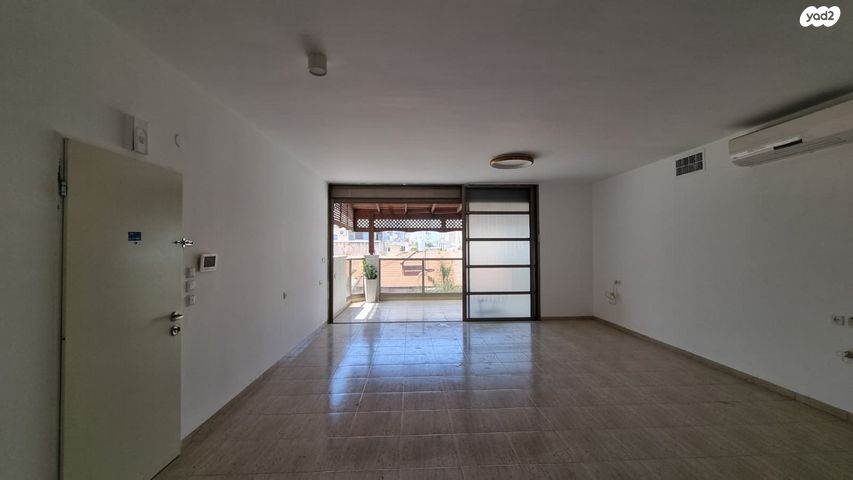 ארלוזורוב 13