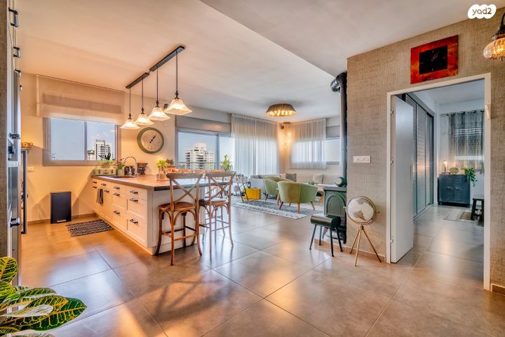 פרופ' אפרים קציר 22