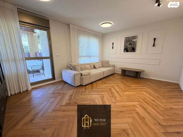 עוזי חיטמן 13