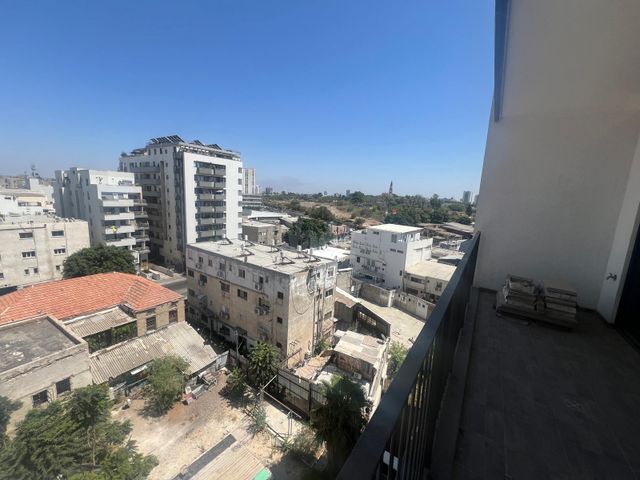אבולעפיה 17