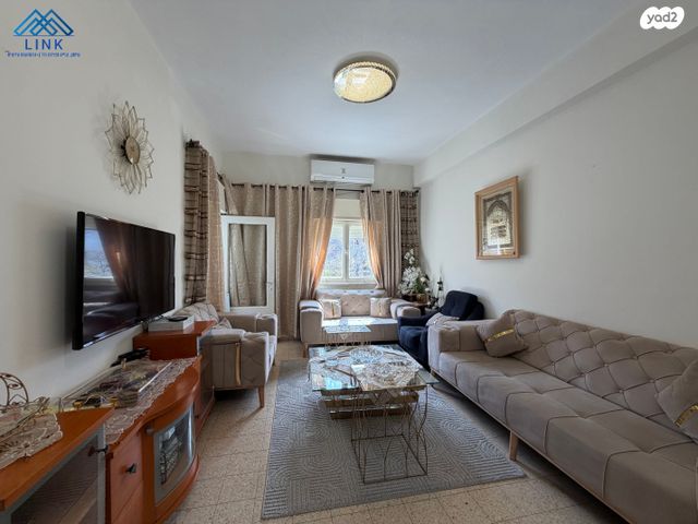 מודעת נכס, שדרות הציונות, הרצליה, חיפה