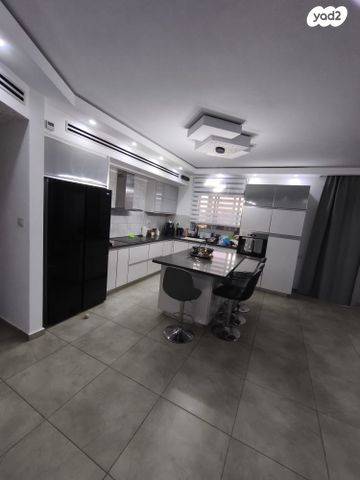 דרך מנחם בגין 