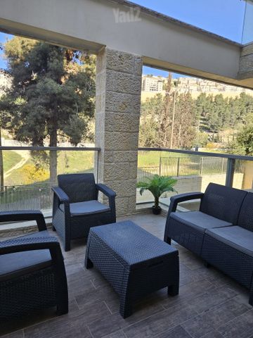 דירה למכירה בירושלים (תיווך) — 3