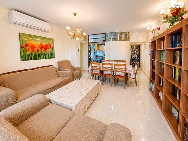 יהודה בורלא 