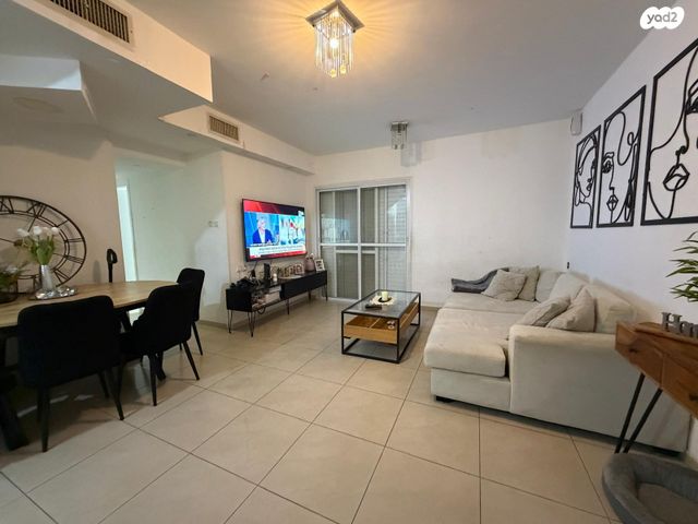 חיים גרינפלד 