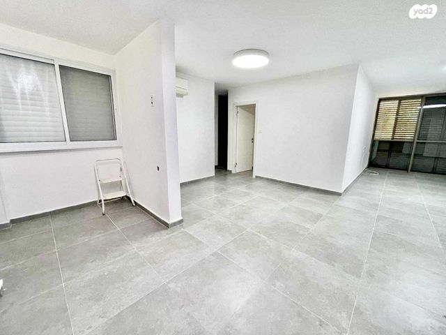 אריה בן אליעזר 