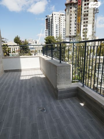 שושנה פוליאקוב 