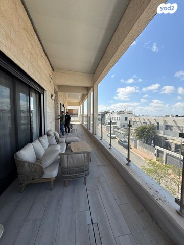 גבעת אלונים