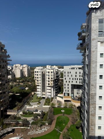 אבשלום חביב 