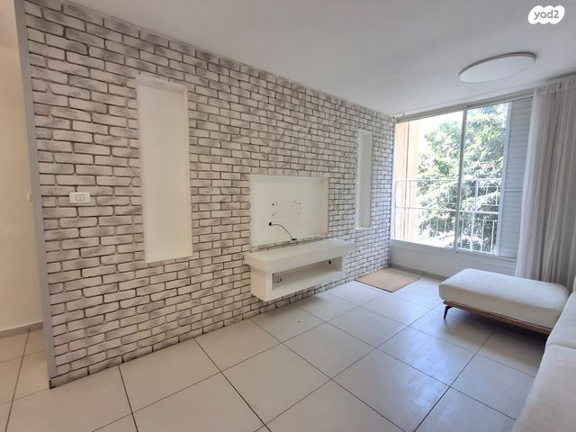 מודעת נכס, שדרות הרב לוין, רמת עמידר, רמת גן