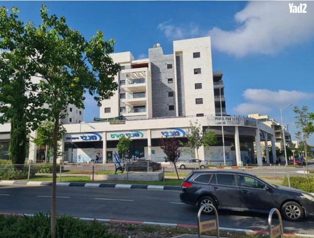 חנויות/ שטח מסחרי, חריש