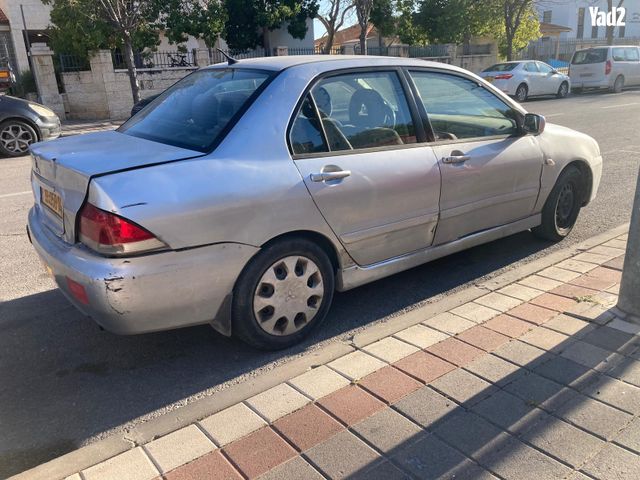 מודעת רכב מיצובישי לנסר