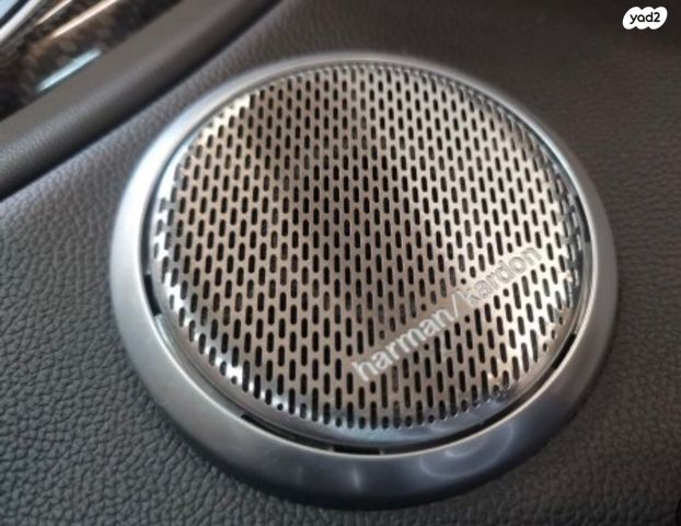 מודעת רכב אלפא רומיאו ג'וליה