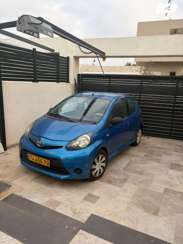 מודעת רכב טויוטה אייגו