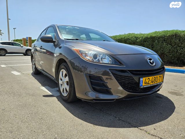 מודעת רכב מאזדה 3