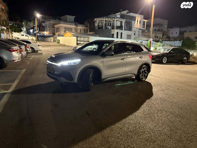 מודעת רכב בי.ווי.די אטו 3