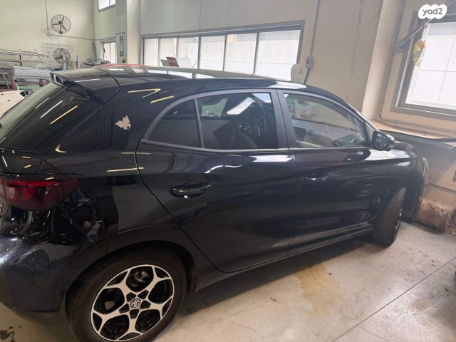 מודעת רכב אם ג'י MG3